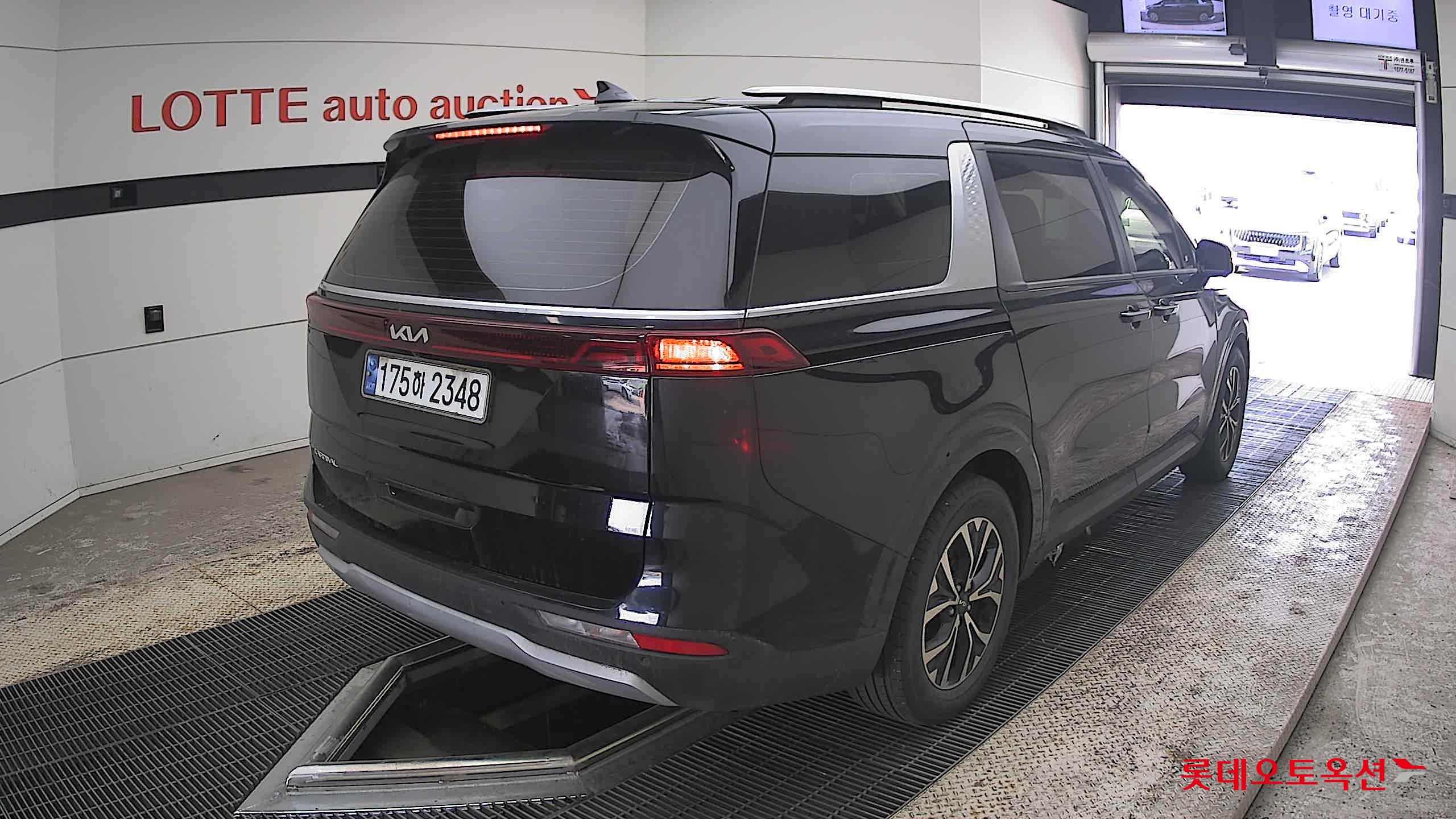 Kia Carnival 2023 - Image 5