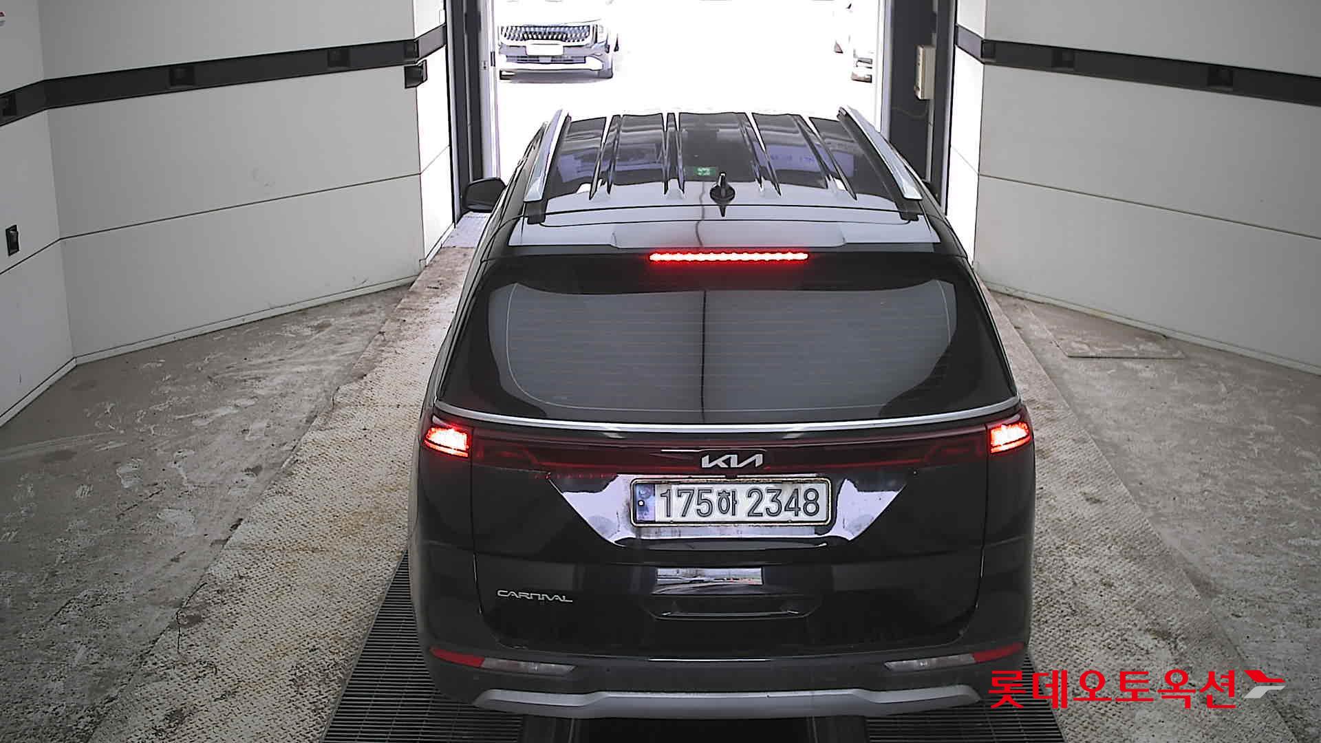 Kia Carnival 2023 - Image 17