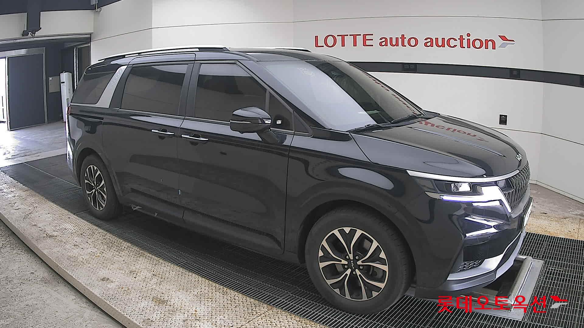 Kia Carnival 2023 - Image 23