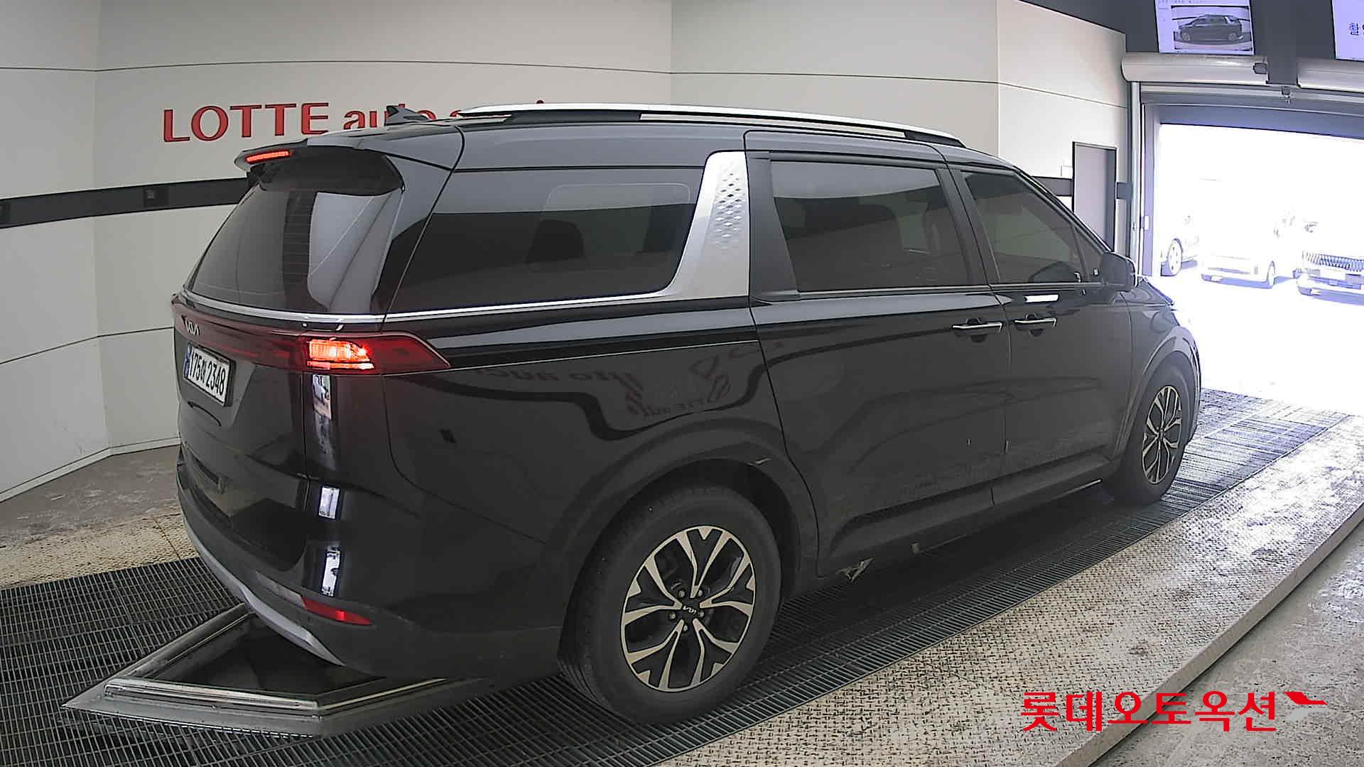Kia Carnival 2023 - Image 19