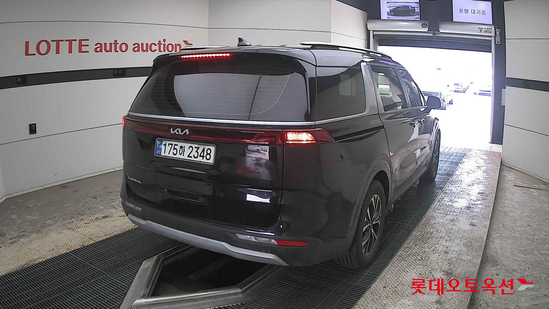 Kia Carnival 2023 - Image 18