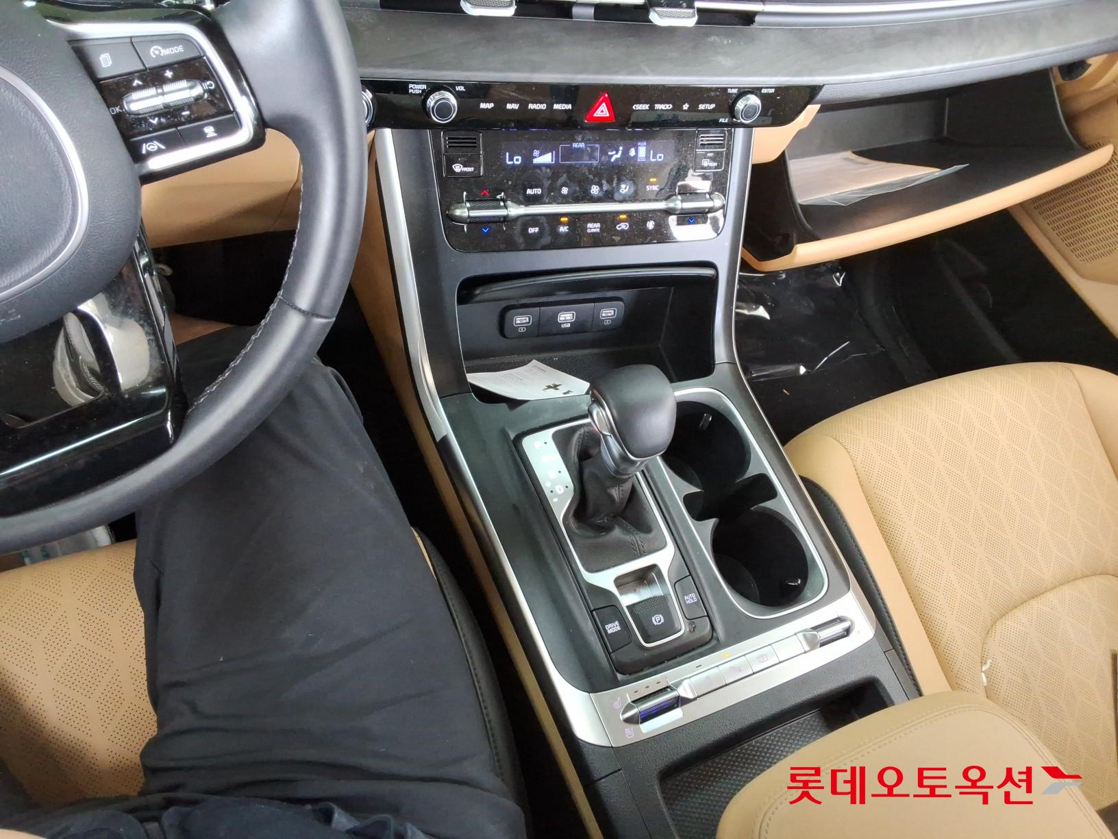 Kia Carnival 2023 - Image 34