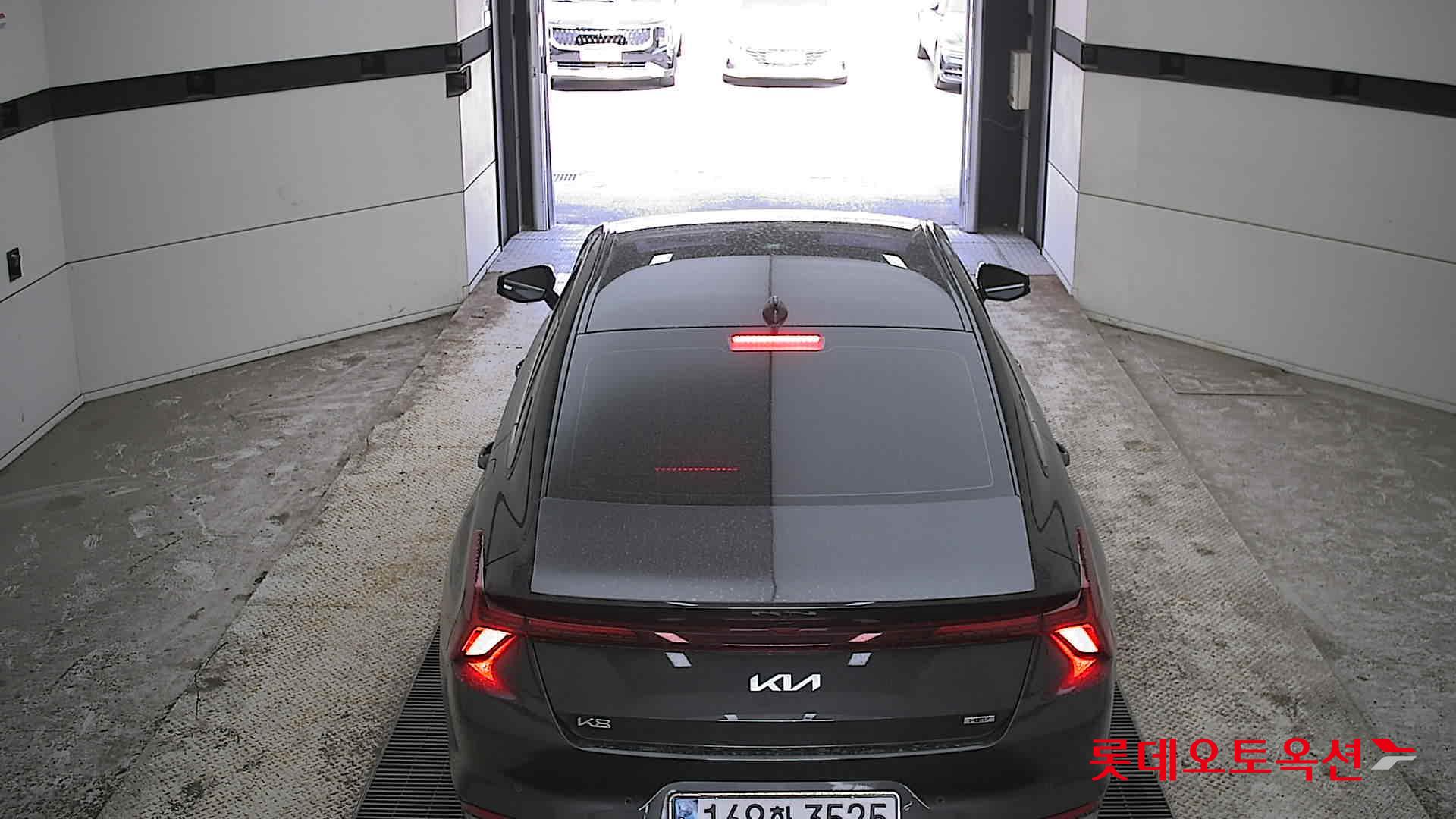 كيا K8 2022 - صورة 17