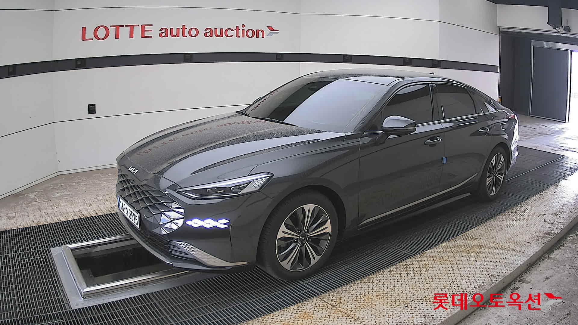 كيا K8 2022 - صورة 11