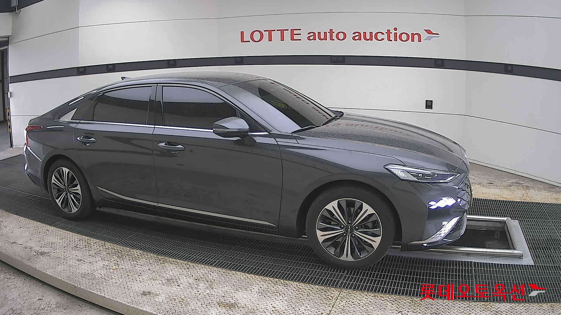 كيا K8 2022 - صورة 22