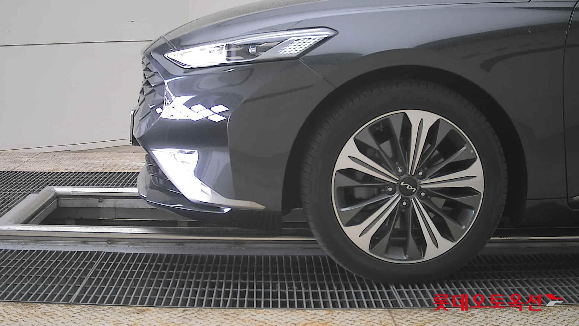 كيا K8 2022 - صورة 25