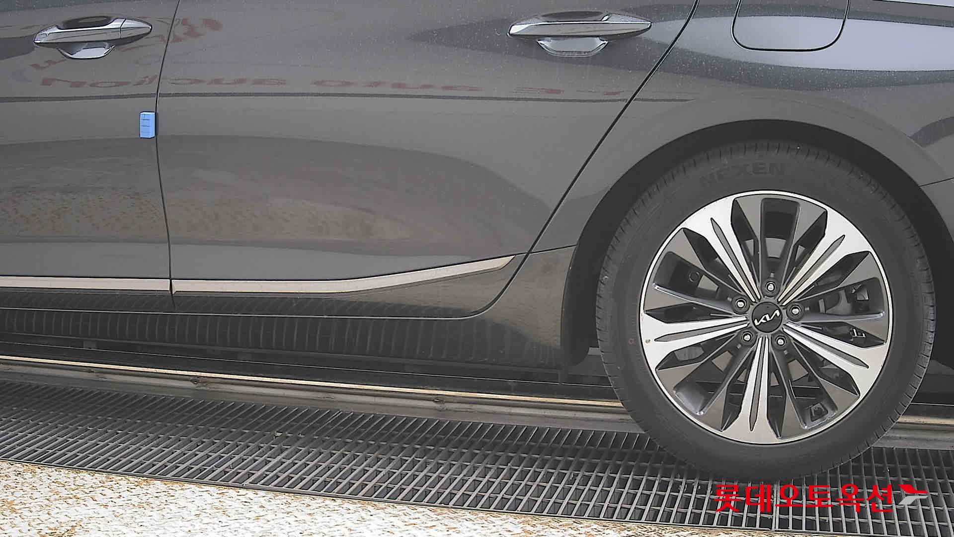 كيا K8 2022 - صورة 26