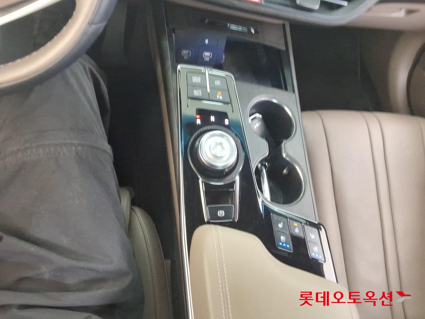 كيا K8 2022 - صورة 32