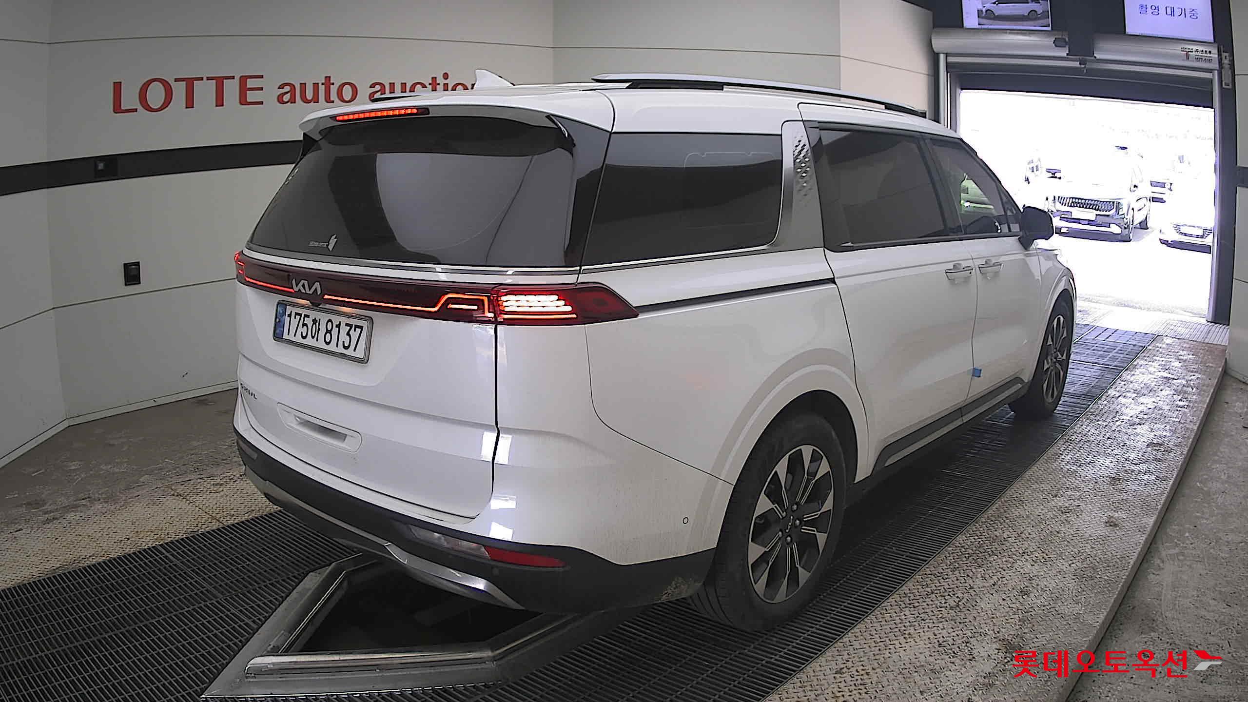 Kia Carnival 2023 - Image 5