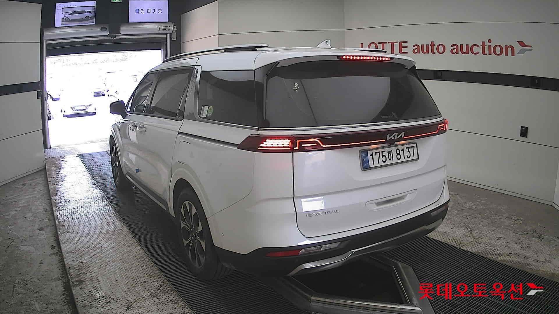 Kia Carnival 2023 - Image 16