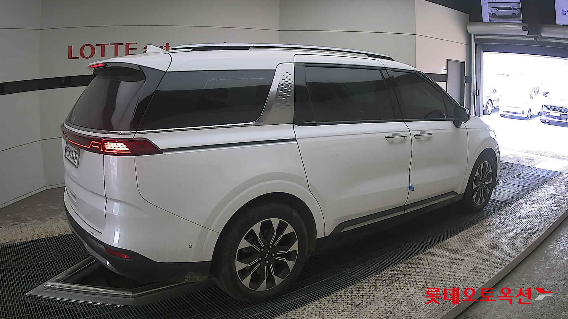 Kia Carnival 2023 - Image 19