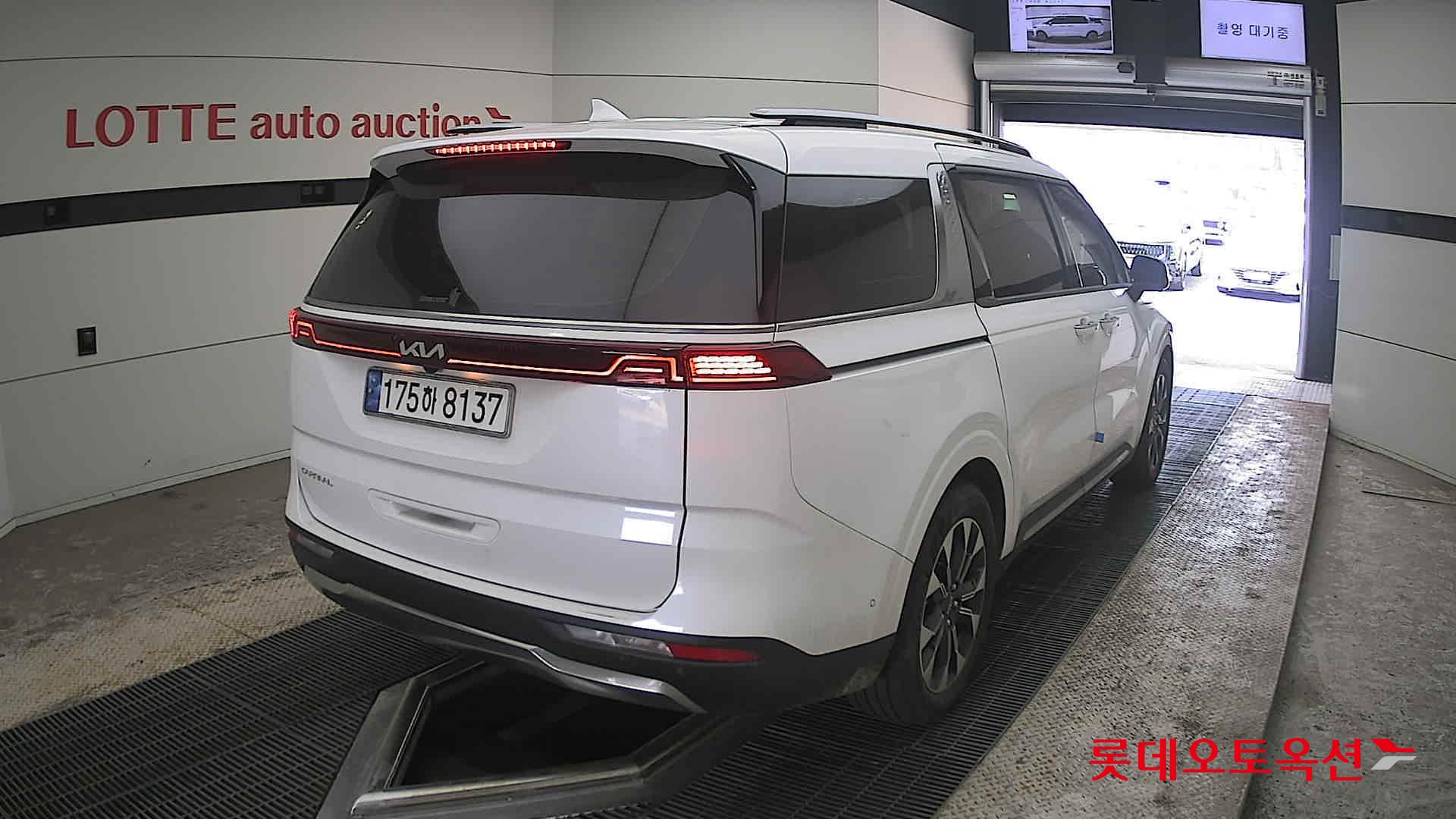 Kia Carnival 2023 - Image 18