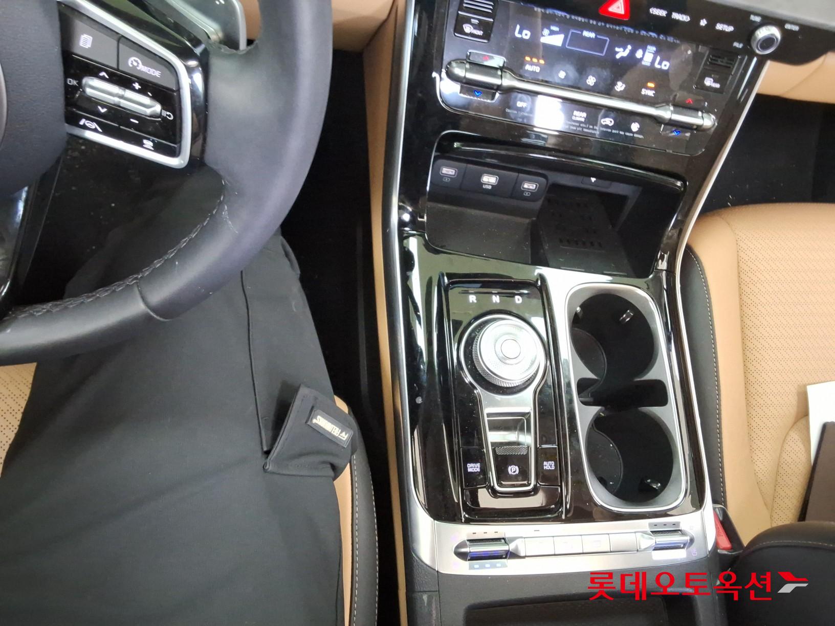 Kia Carnival 2023 - Image 34