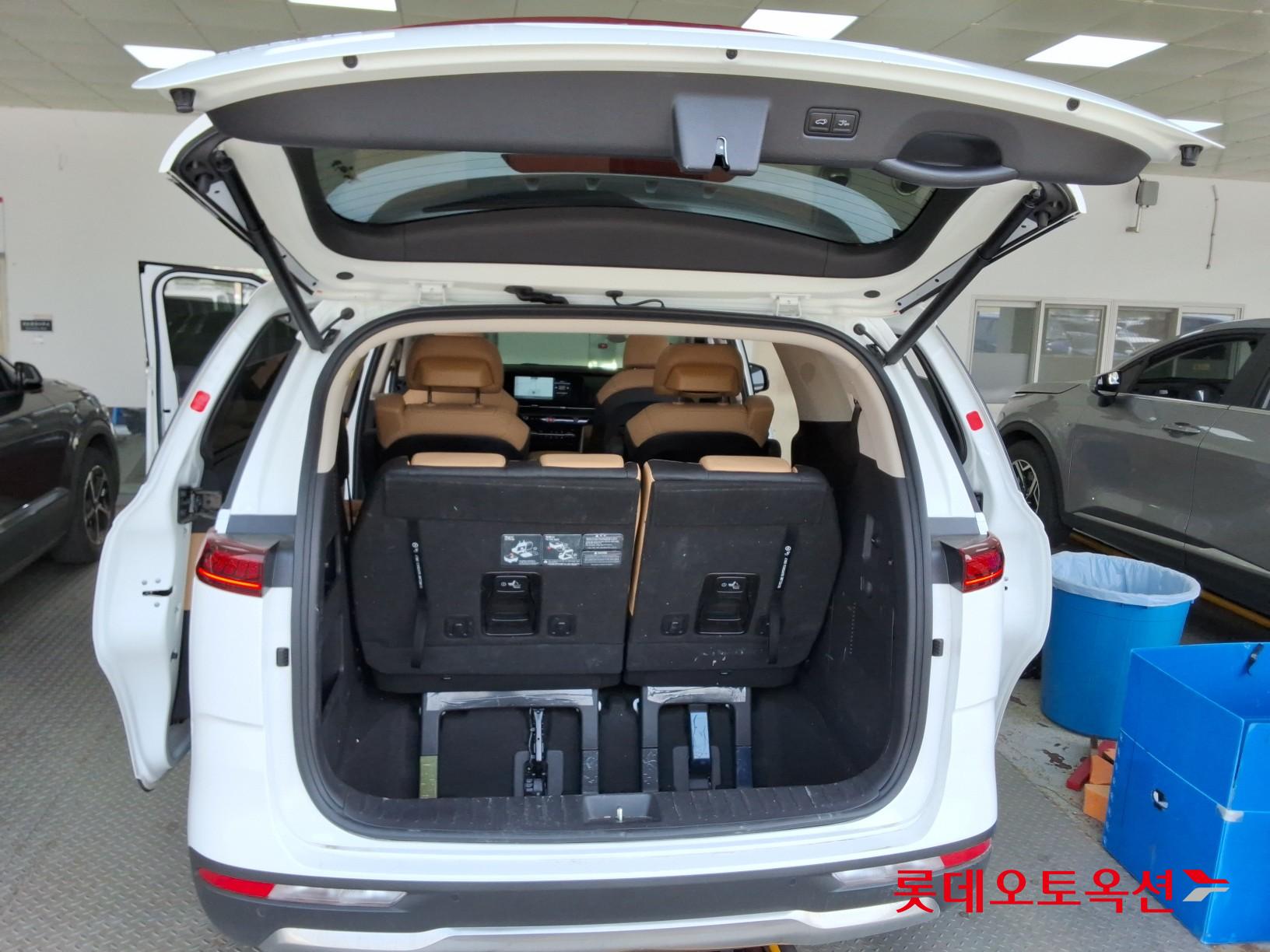 Kia Carnival 2023 - Image 9