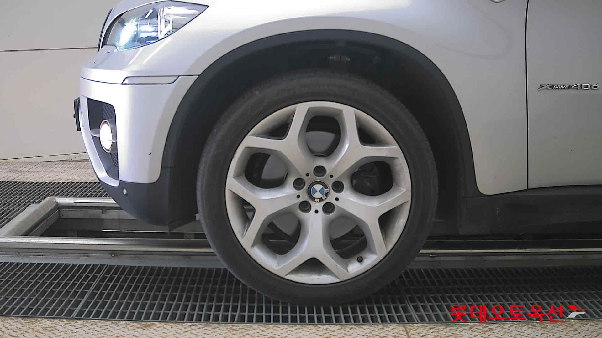 BMW X6 - 25