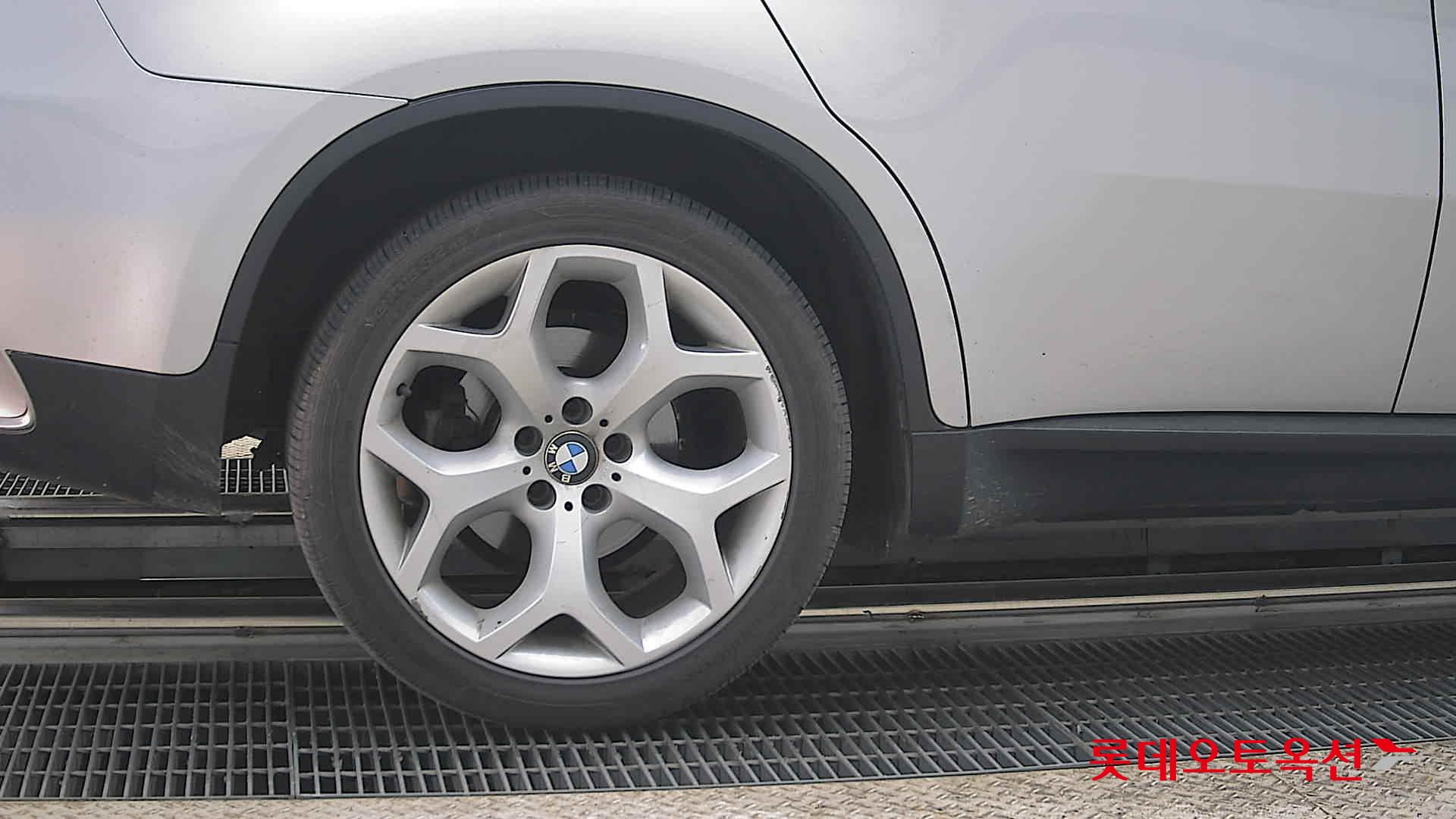 BMW X6 - 28