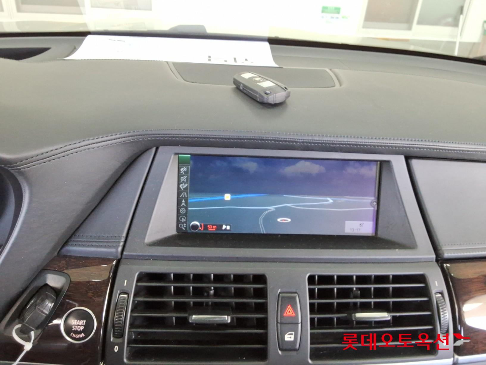 BMW X6 - 32