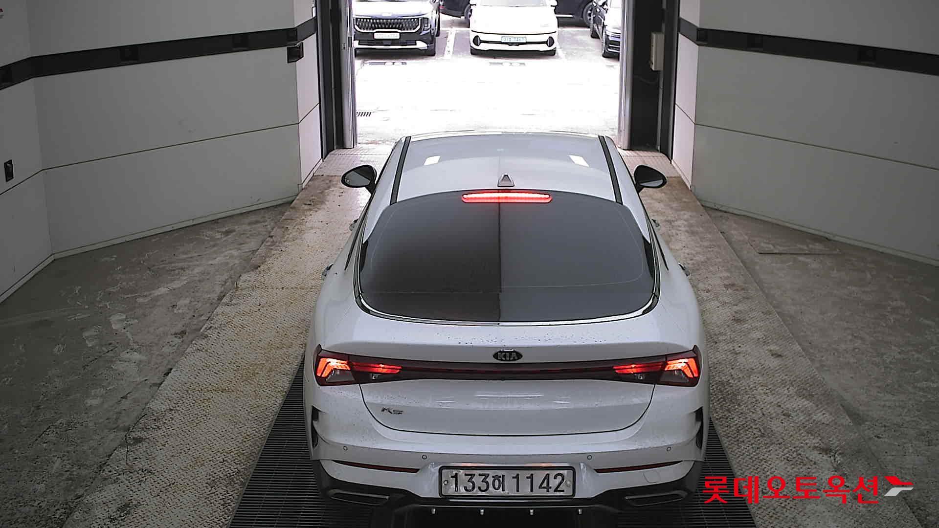 كيا K5 2021 - صورة 17