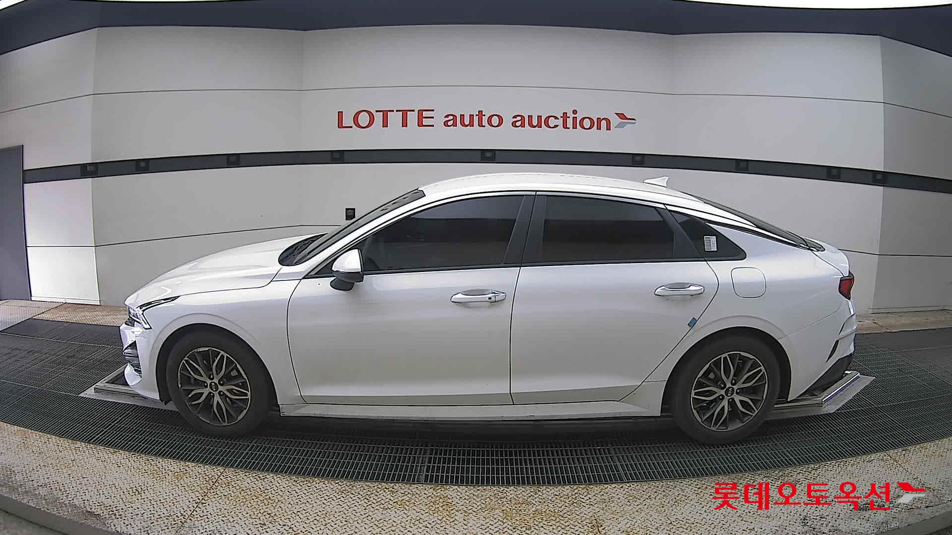 كيا K5 2021 - صورة 13