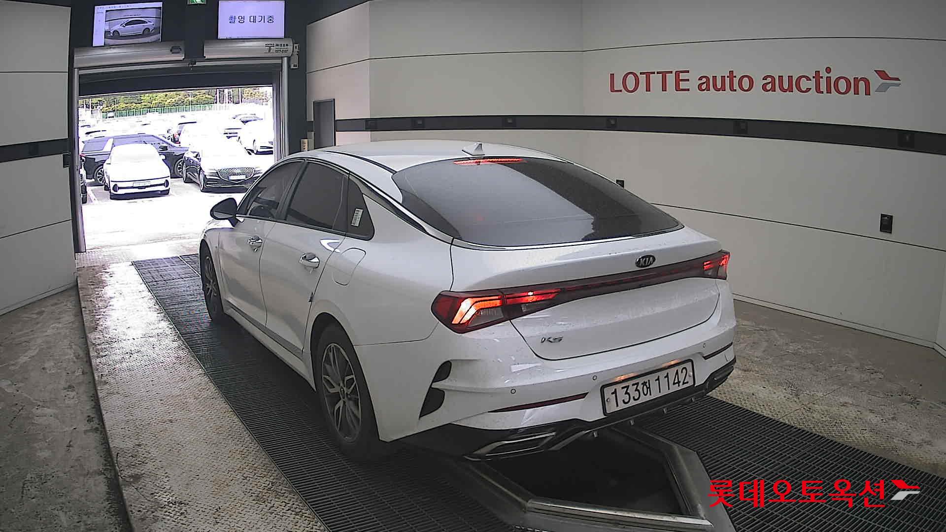 كيا K5 2021 - صورة 16