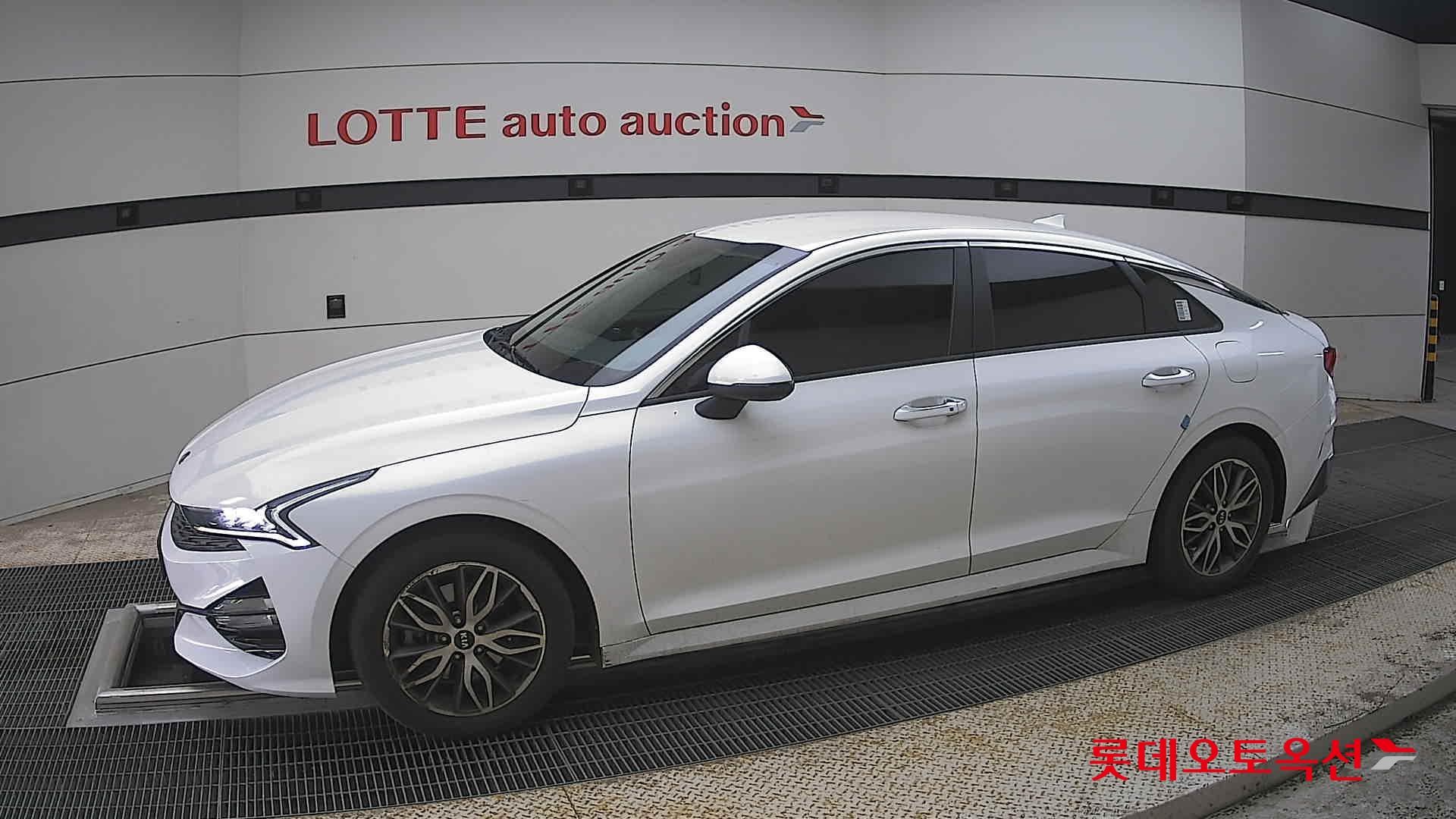 كيا K5 2021 - صورة 12