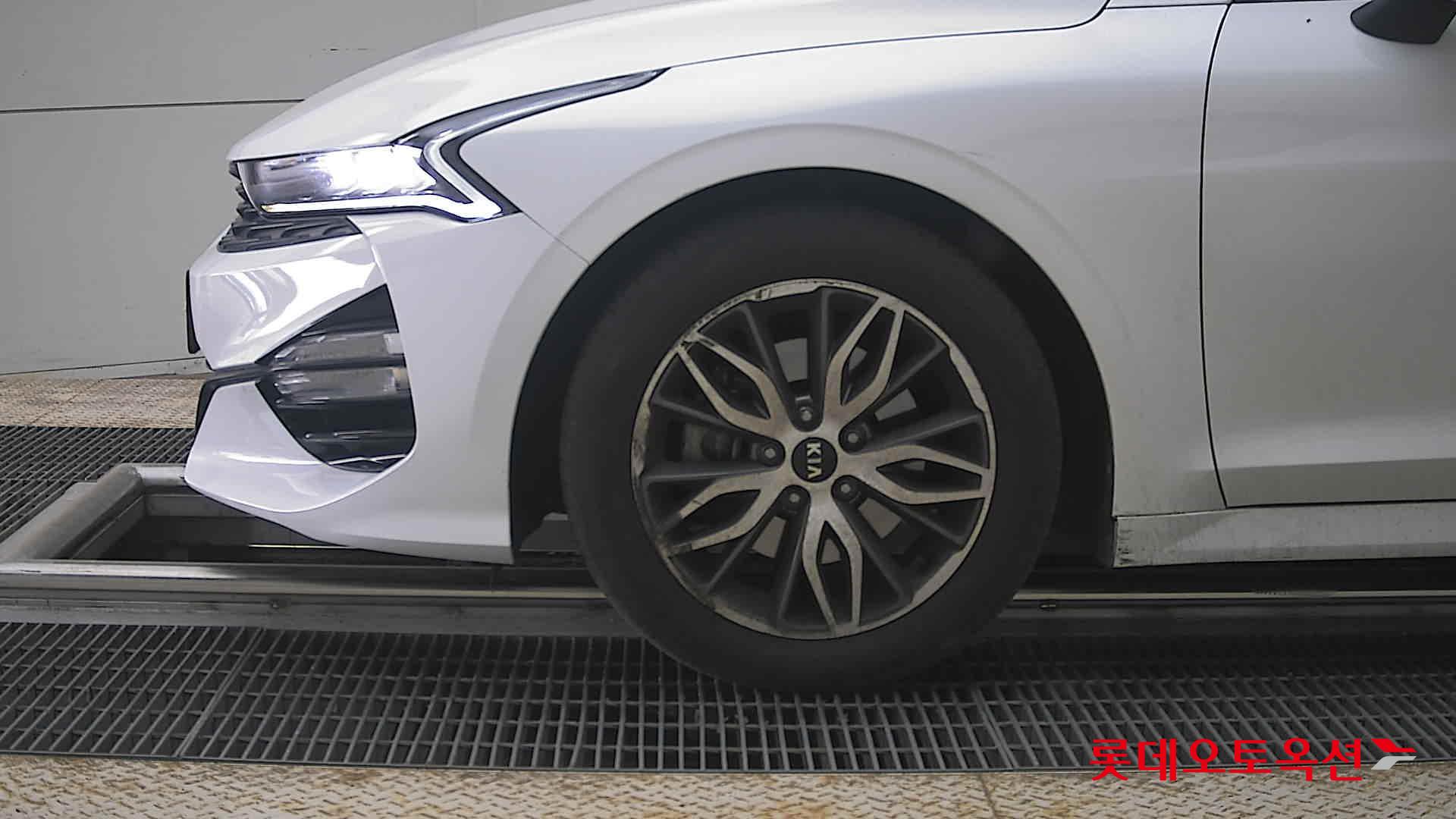 كيا K5 2021 - صورة 25