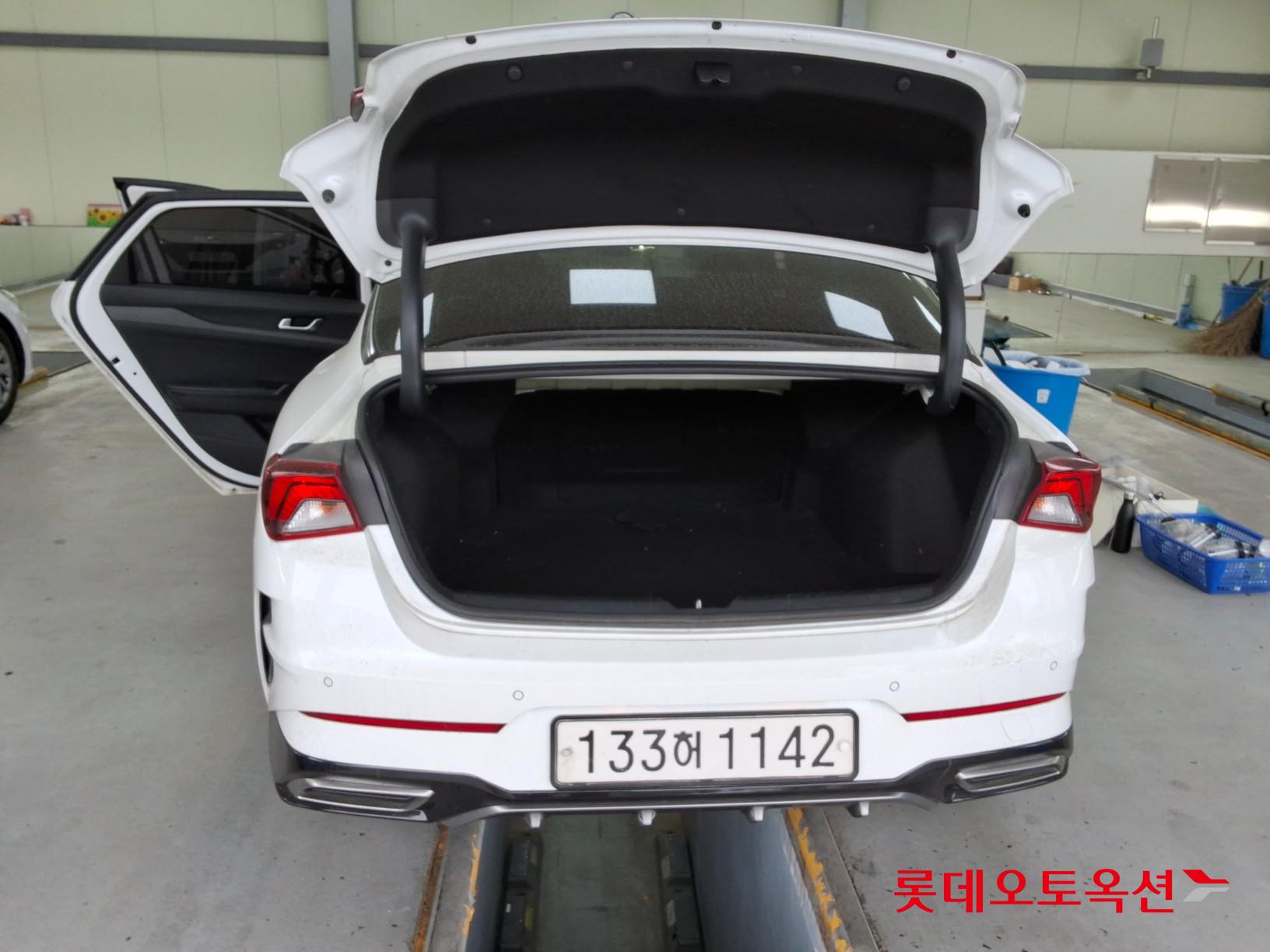 كيا K5 2021 - صورة 9