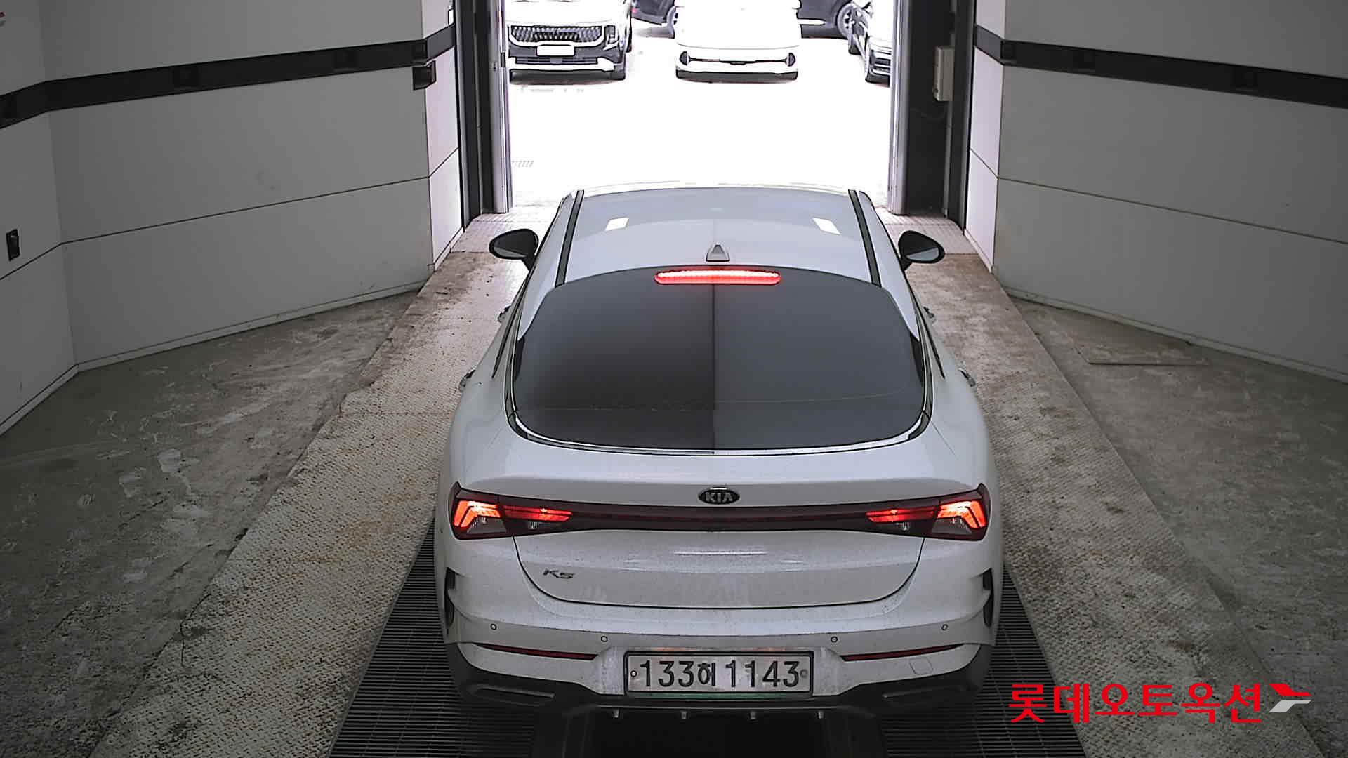 كيا K5 2021 - صورة 17