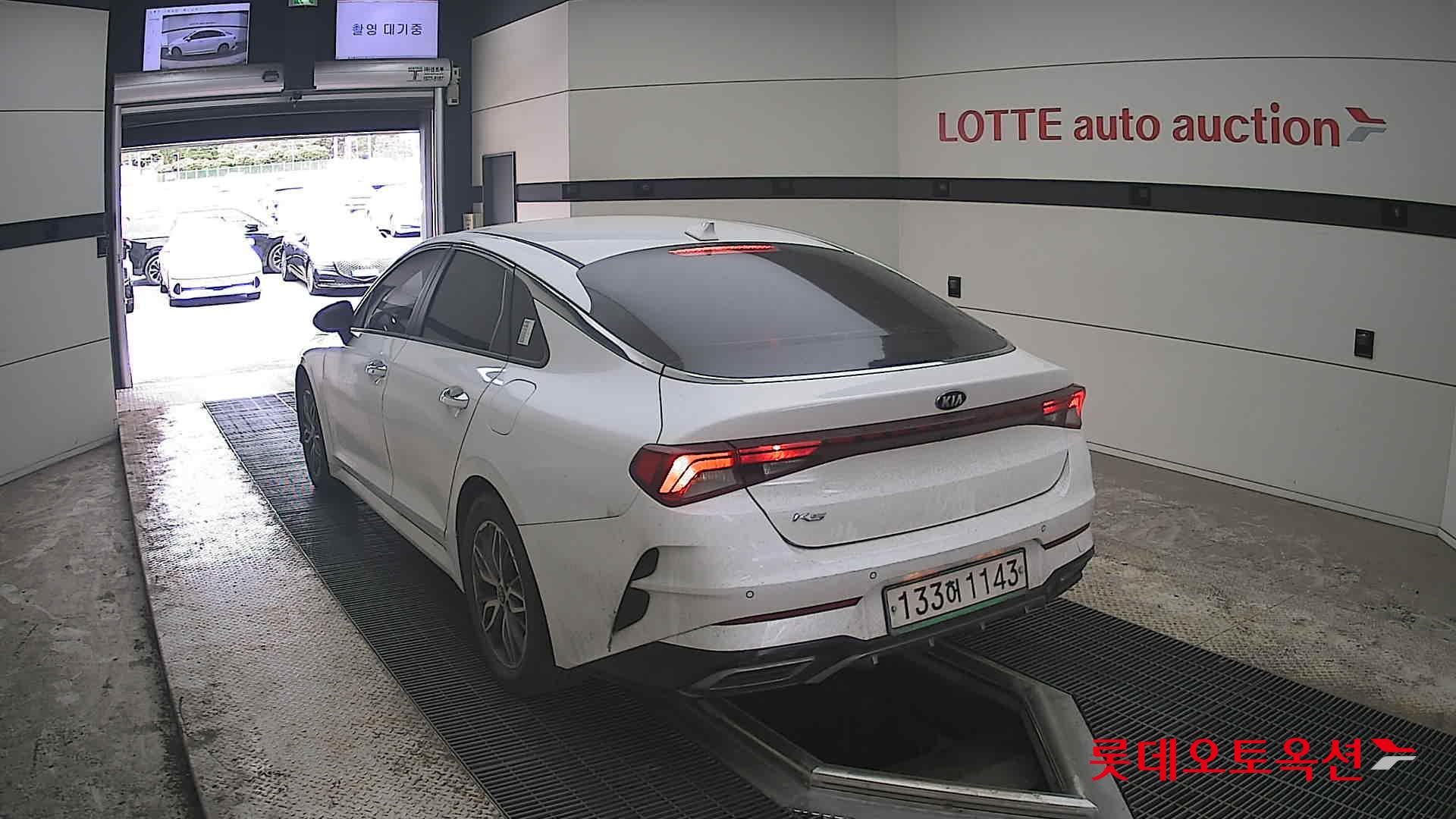 كيا K5 2021 - صورة 16