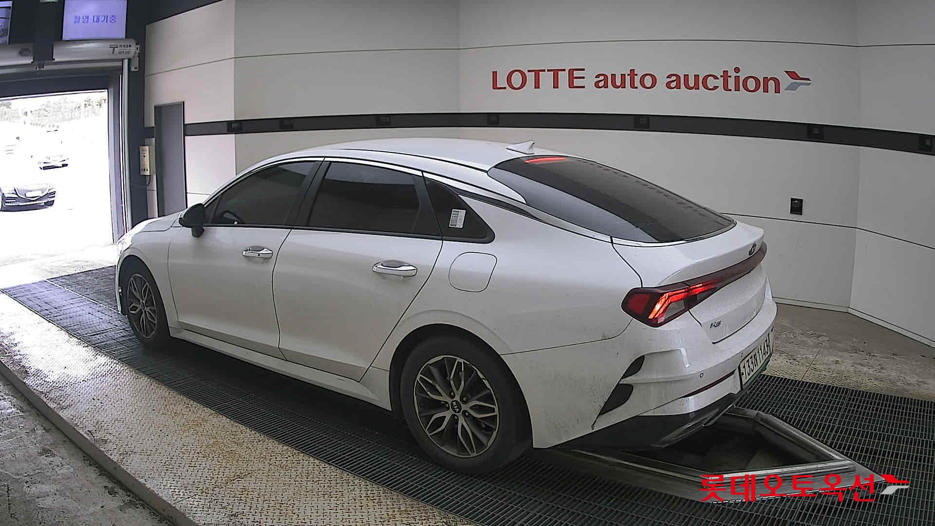 كيا K5 2021 - صورة 15