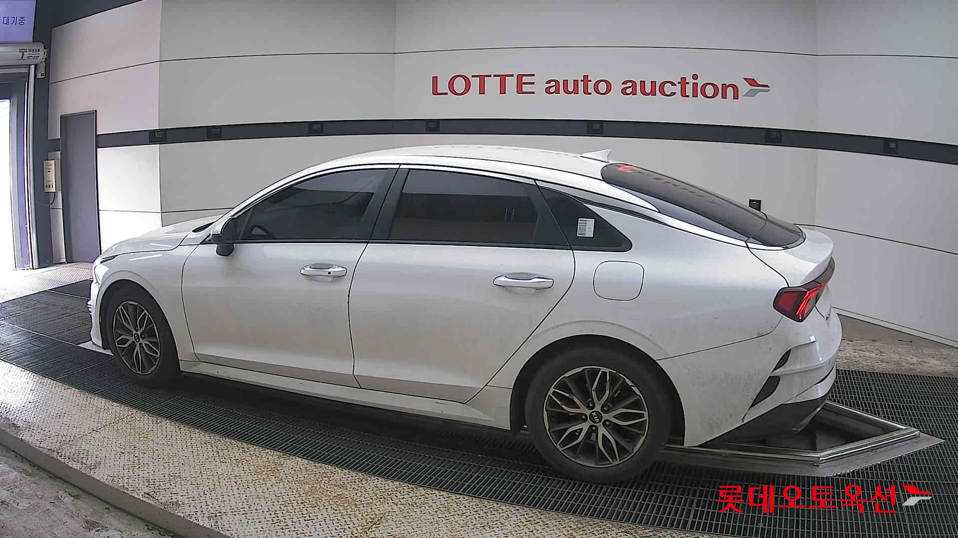 كيا K5 2021 - صورة 14