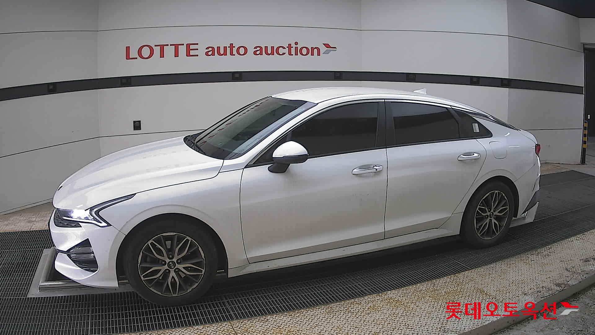 كيا K5 2021 - صورة 12