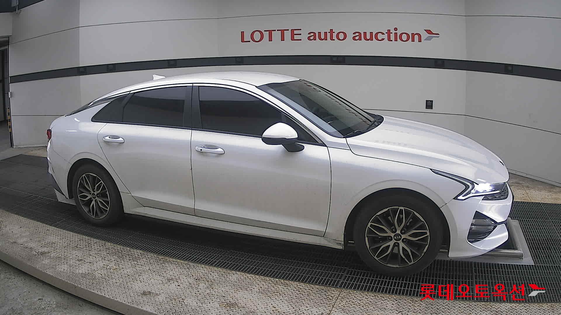 كيا K5 2021 - صورة 22