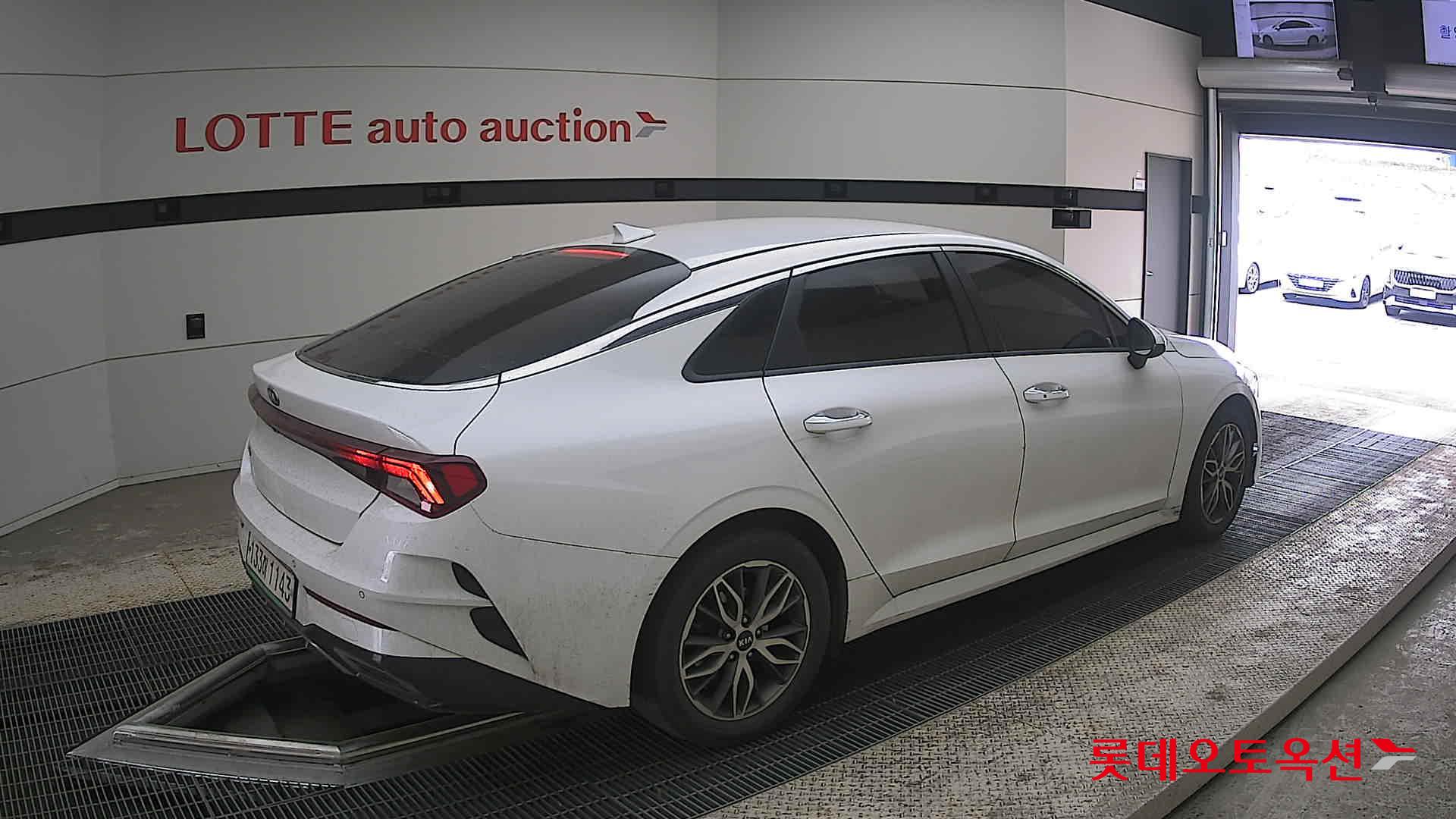 كيا K5 2021 - صورة 19