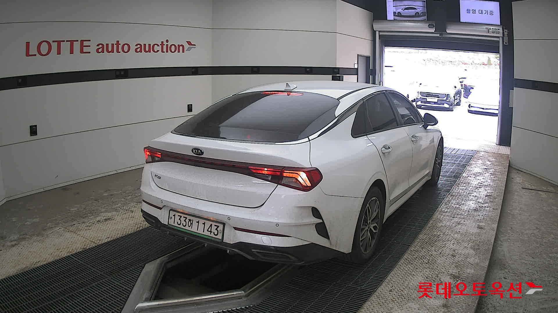 كيا K5 2021 - صورة 18