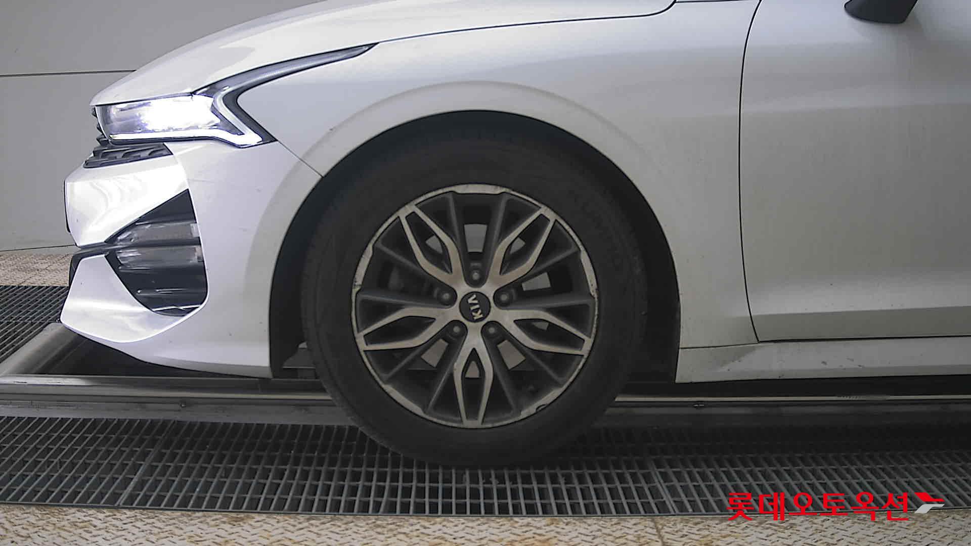 كيا K5 2021 - صورة 25