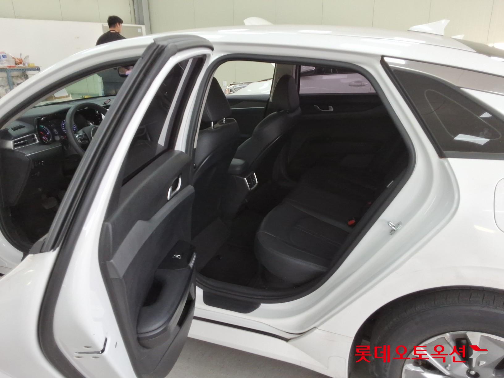 기아자동차 K5 2021 - 이미지 38