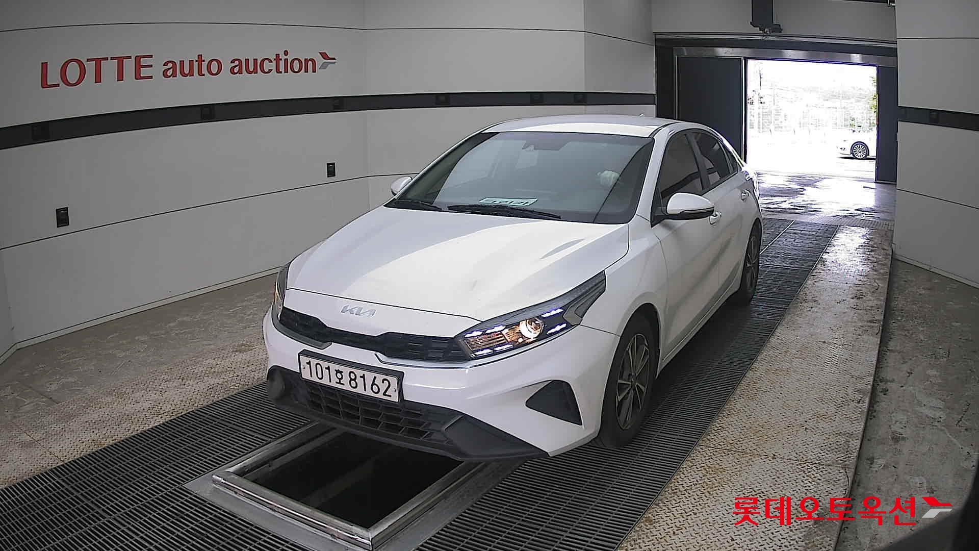 Kia K3 2022 - Image 10