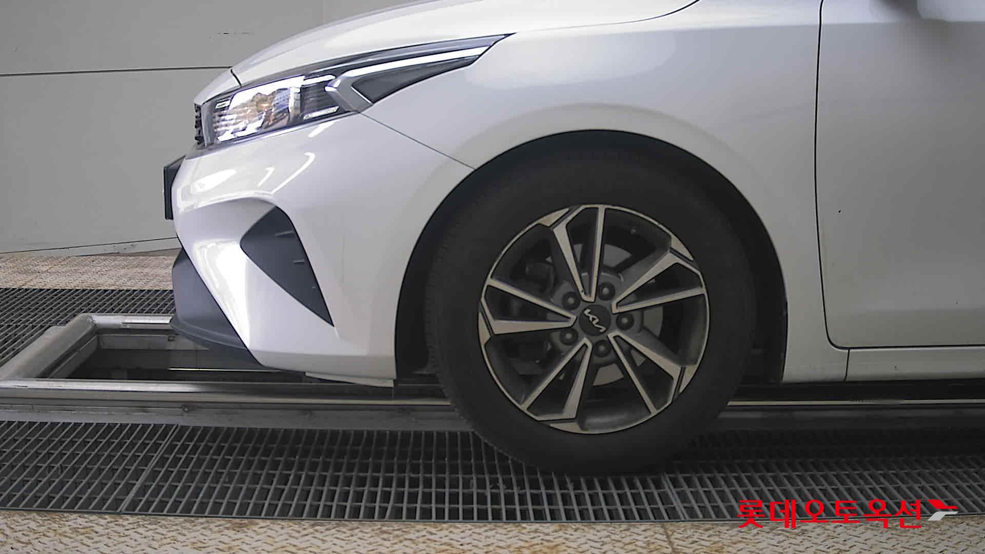 Kia K3 2022 - Image 25