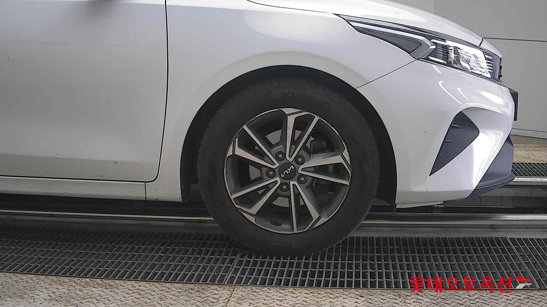 Kia K3 2022 - Image 27