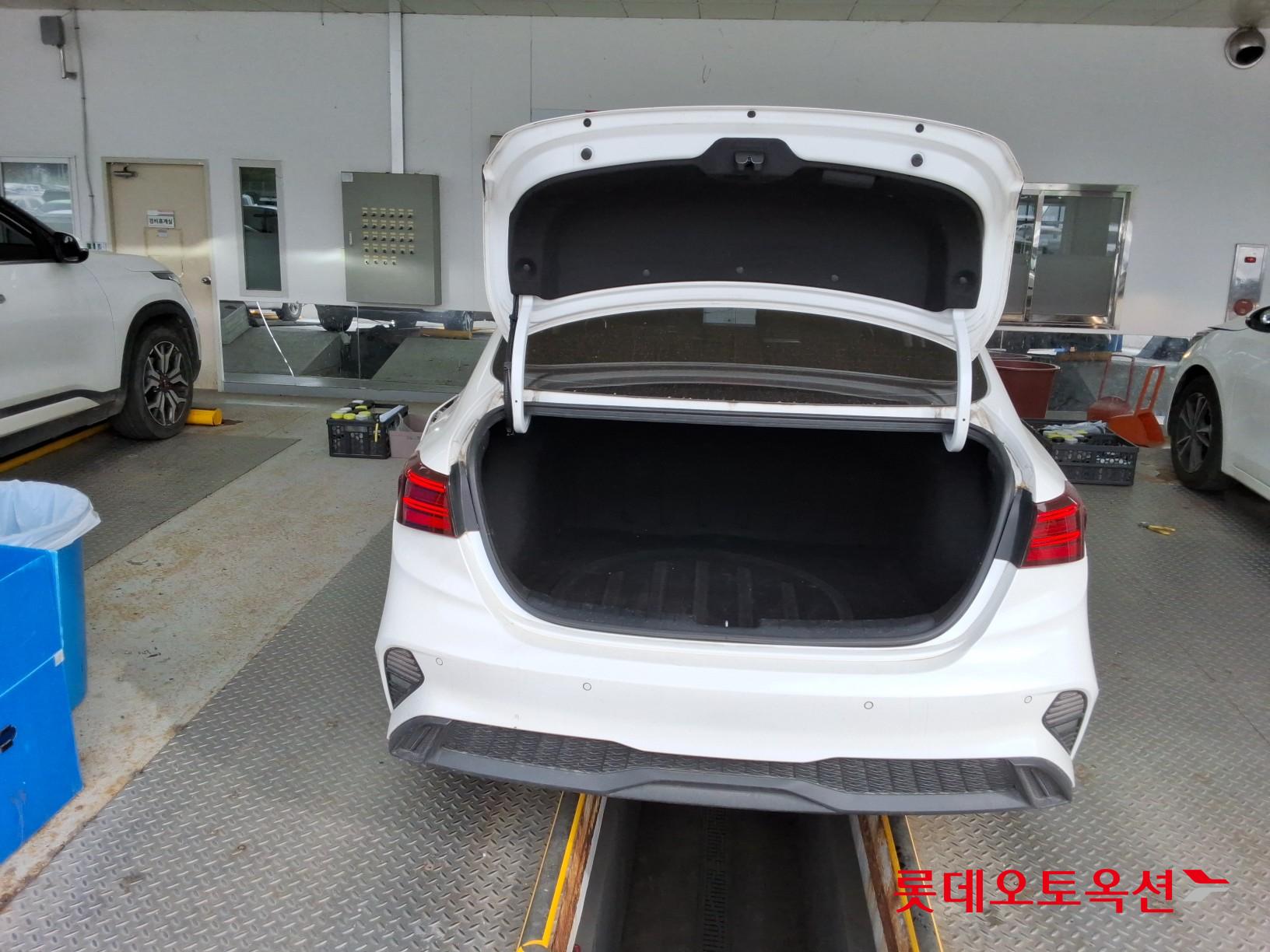 Kia K3 2022 - Image 9