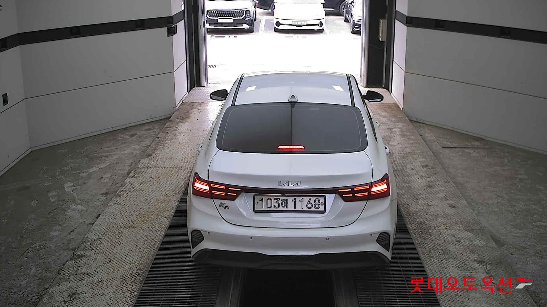 Kia K3 2022 - Image 17