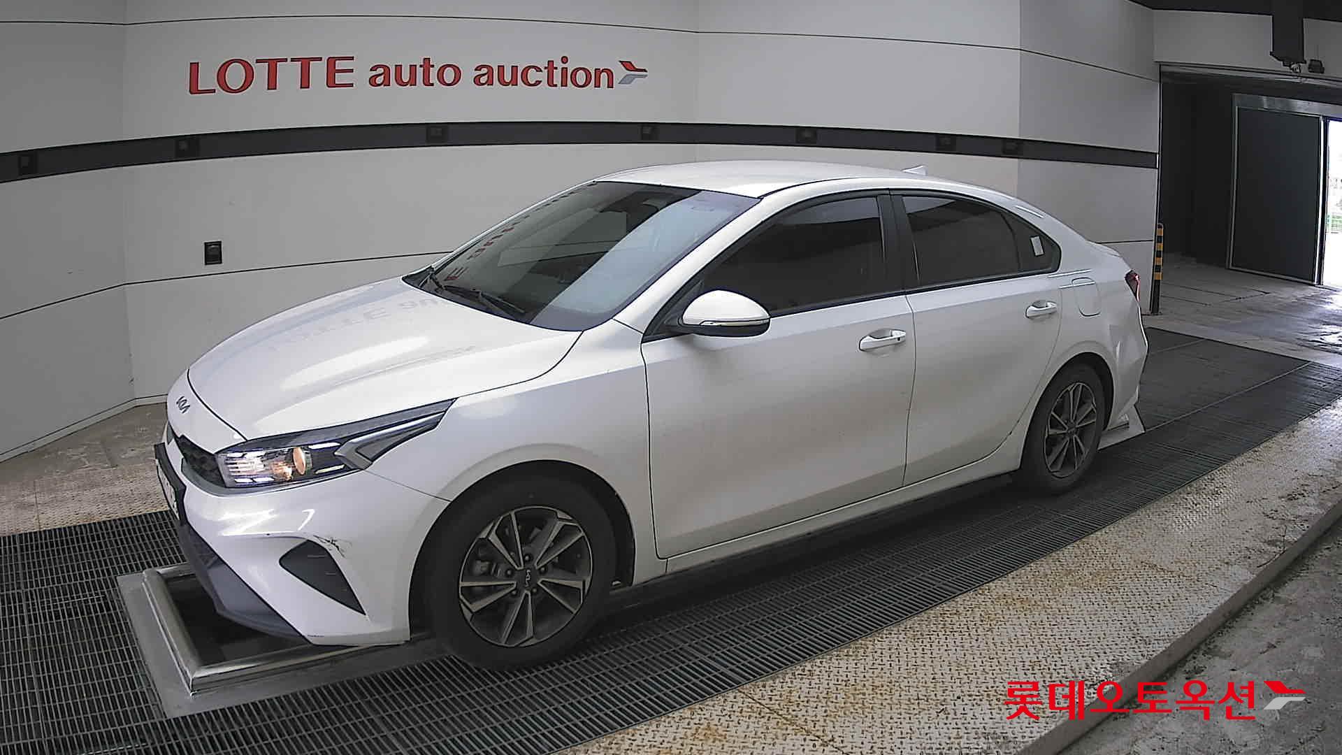 Kia K3 2022 - Image 11