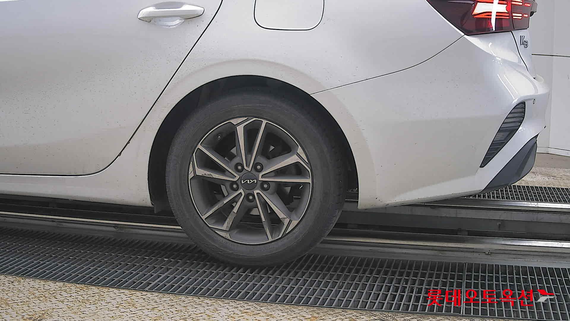 Kia K3 2022 - Image 26