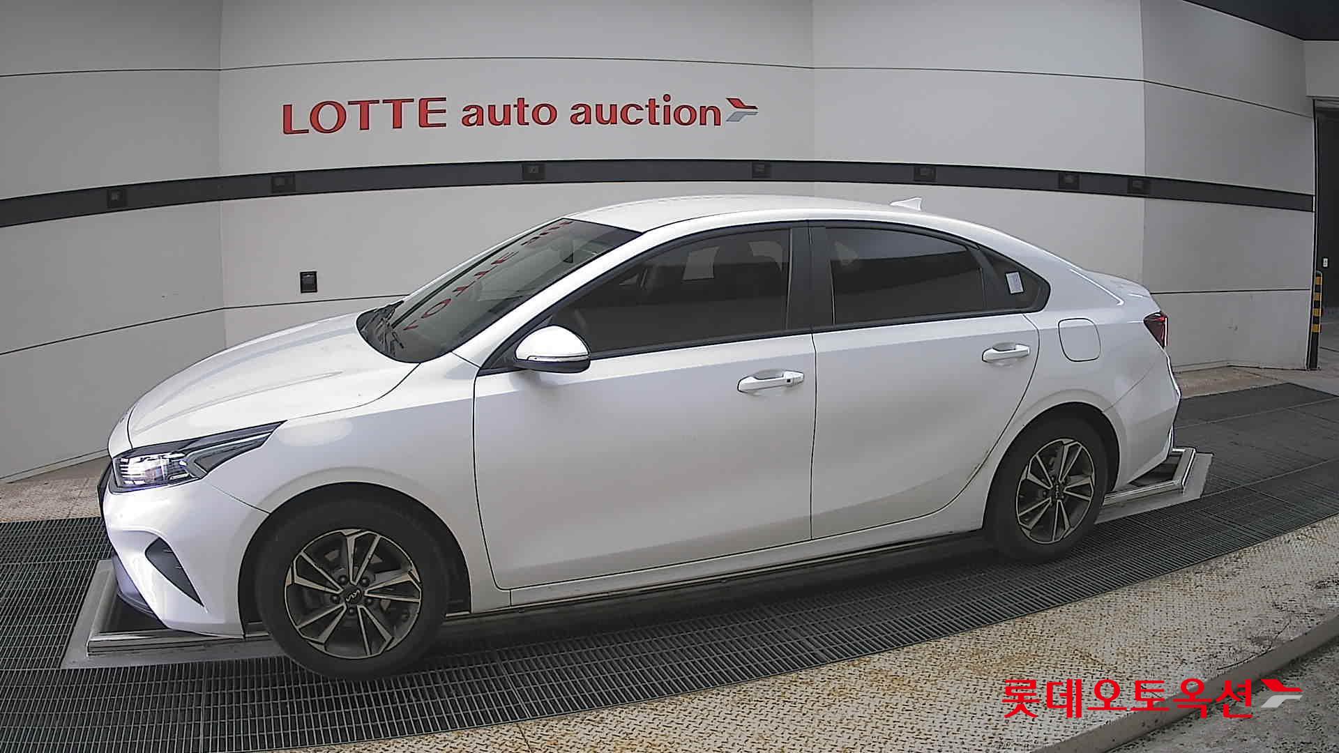 كيا K3 2022 - صورة 12