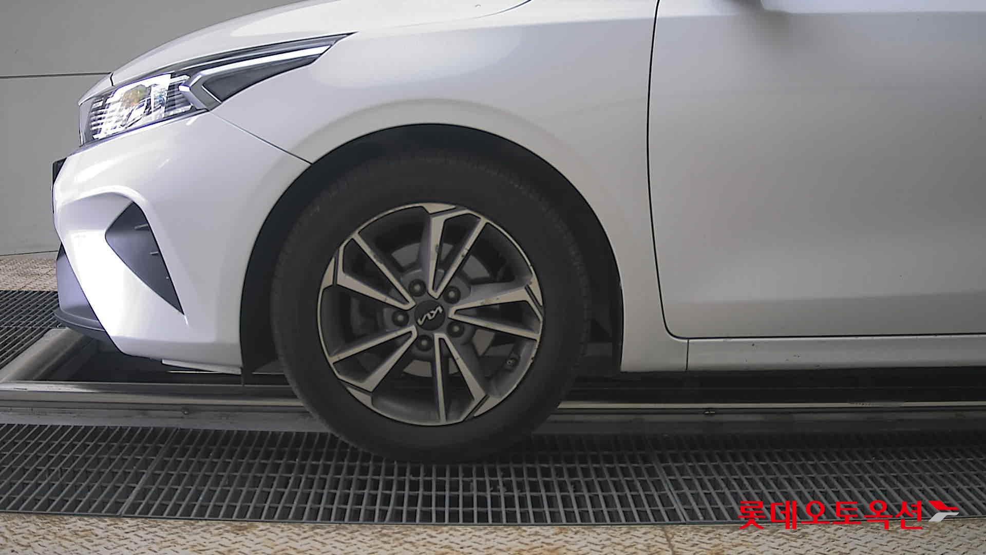 كيا K3 2022 - صورة 25