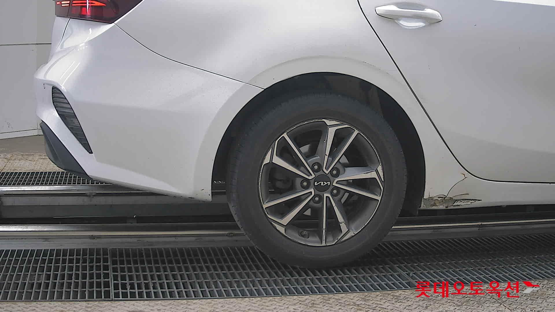 كيا K3 2022 - صورة 28