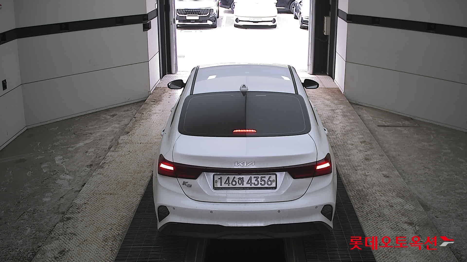 Kia K3 2022 - Image 17