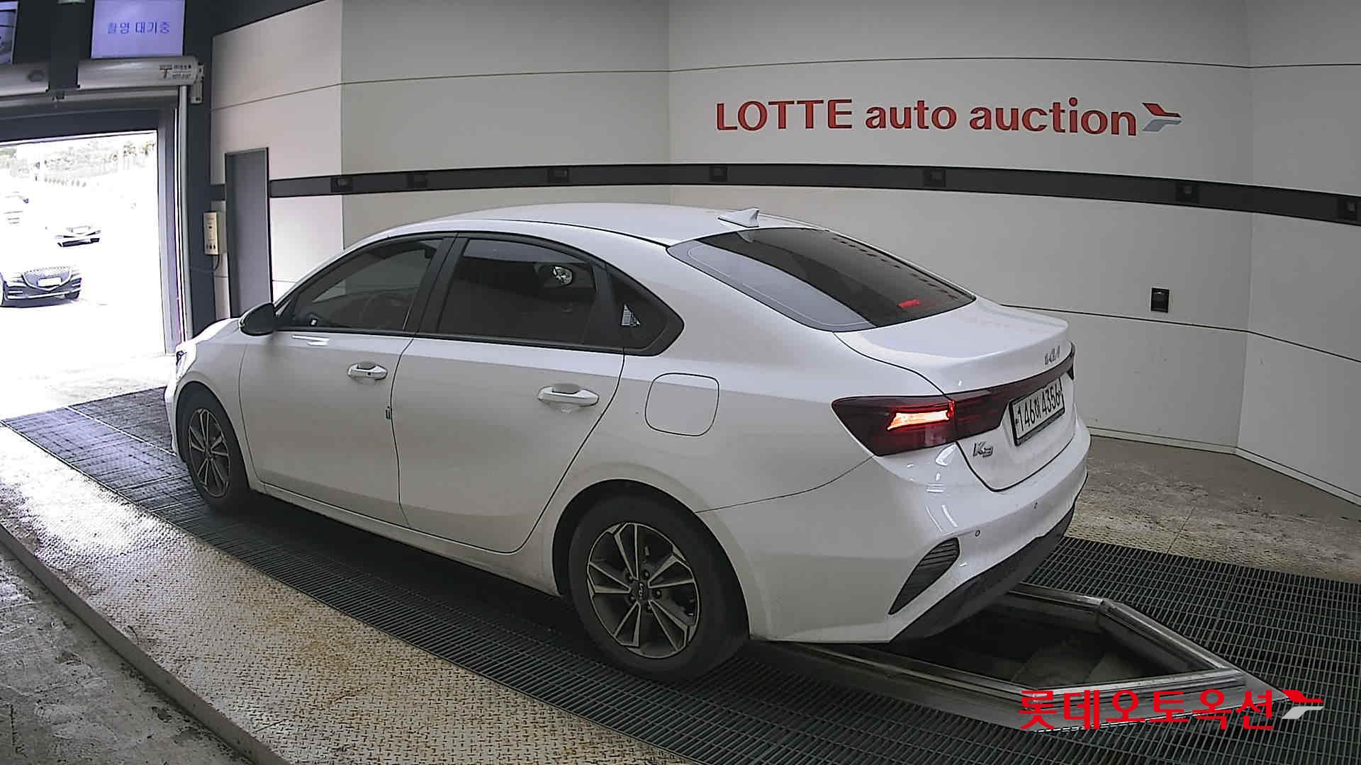 Kia K3 2022 - Image 15