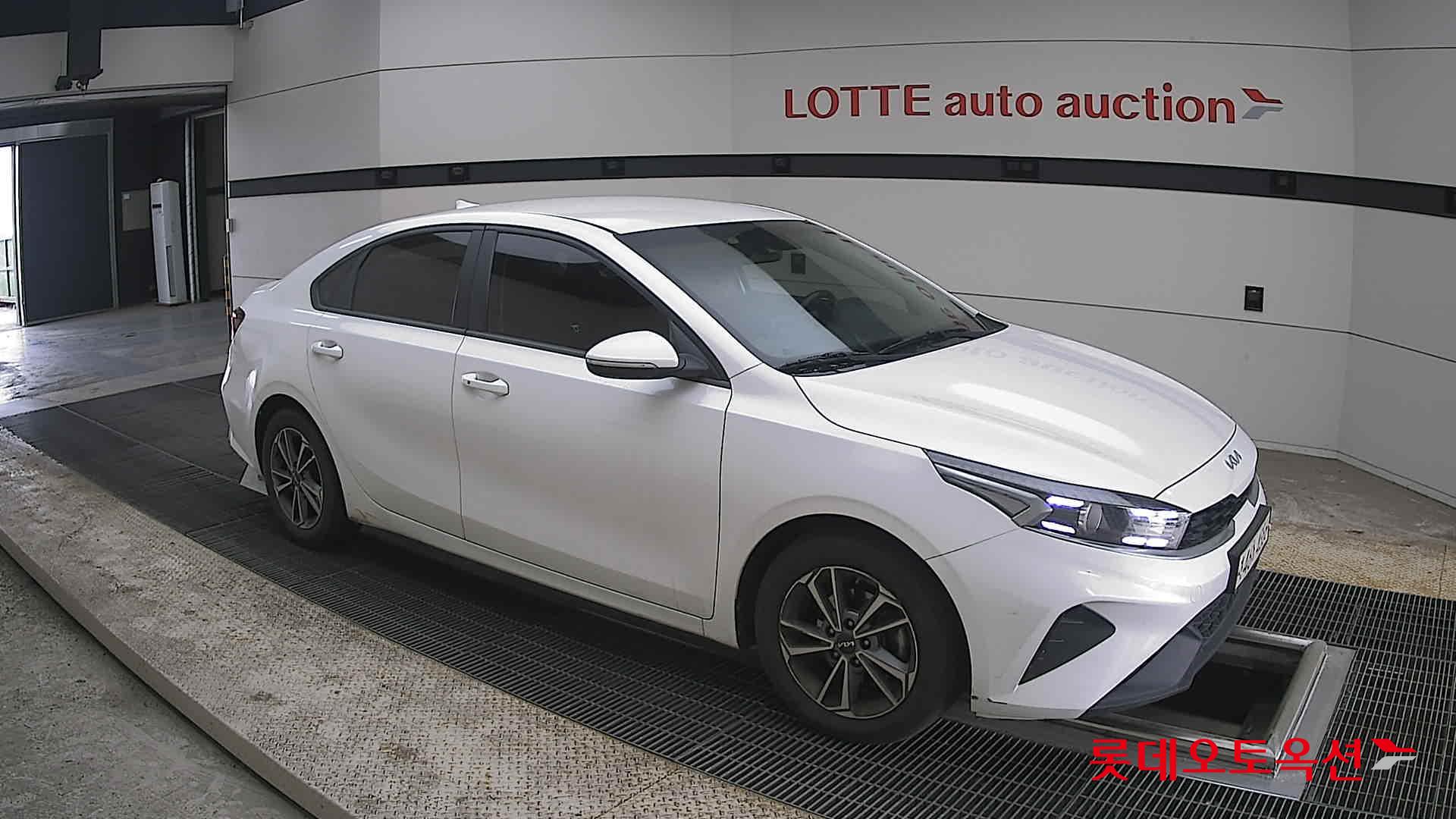 Kia K3 2022 - Image 23